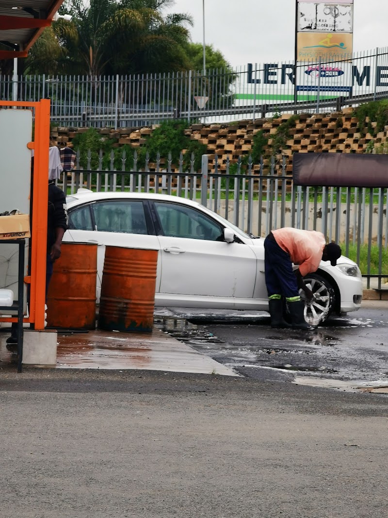 Roodebloem Car Wash - Photo 3